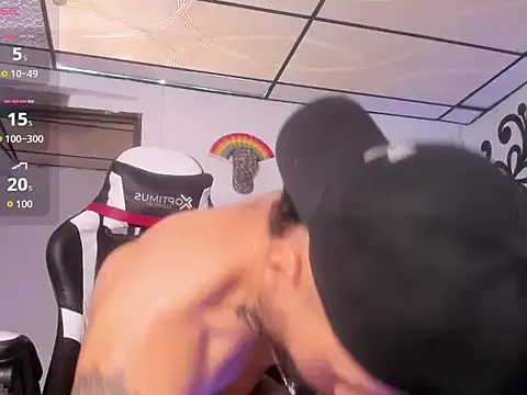 Avatar of couple-hothot