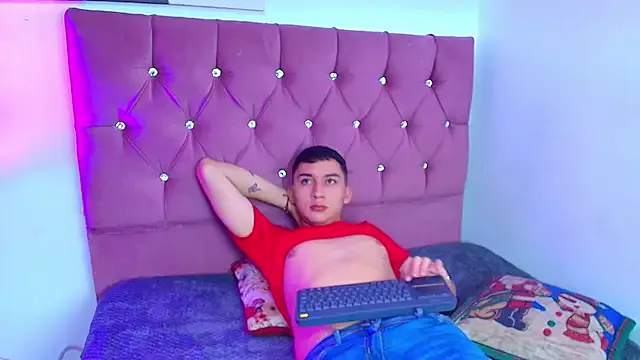 couple_sexx_mds — Naked and dance with oil in all my body