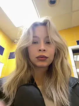 Avatar of Cum_girlss