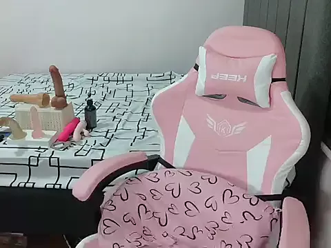 Avatar of cumwetmebaby