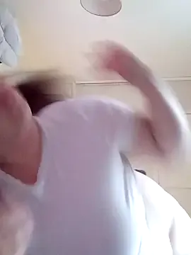 Curvaceouscarla — toy control and pussy play