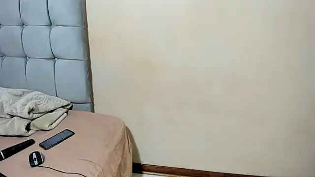 Avatar of curveAss222