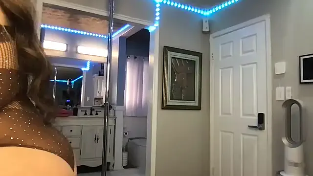 curvyfunlover's avatar