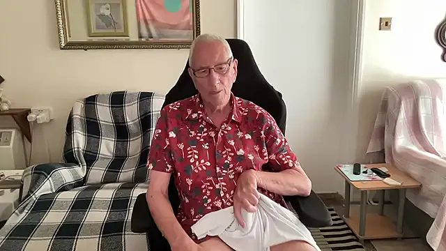 Avatar of cutaboverest