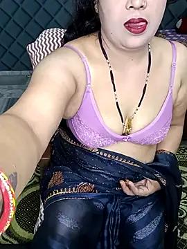 Cute-Raashii from StripChat is Freechat