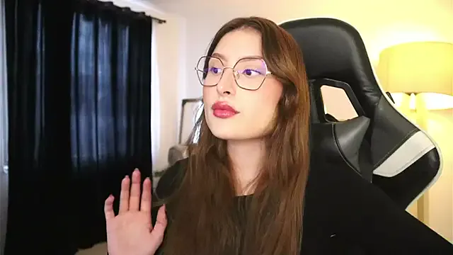 Daisha_Riley — Plug anal + dildo at once 