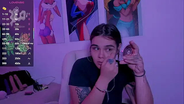 dakota_x1 — blow a million kisses for uu