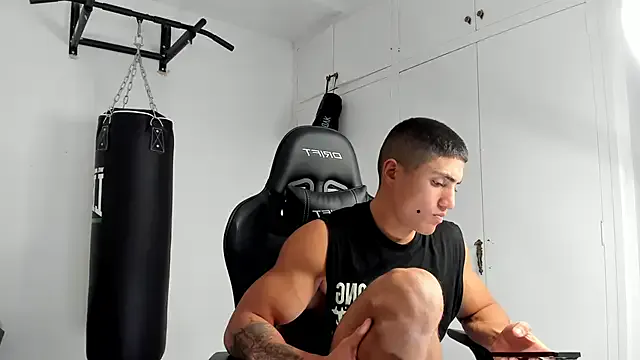 dan01_ — show nude and oil