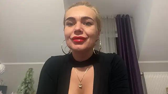 DESIREjenny from StripChat is Freechat