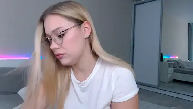 Avatar of DIANAxxxDIAMOND