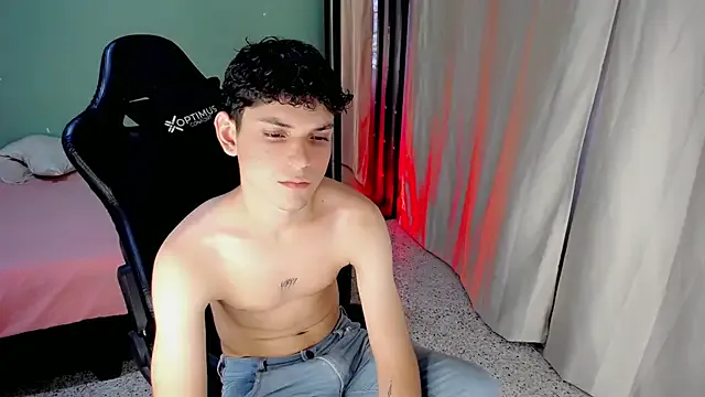 dilan_hott_ — CUM IN PUBLIC