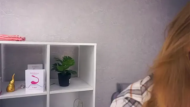 EarnestineGyllenband — Play with my Boobs <3