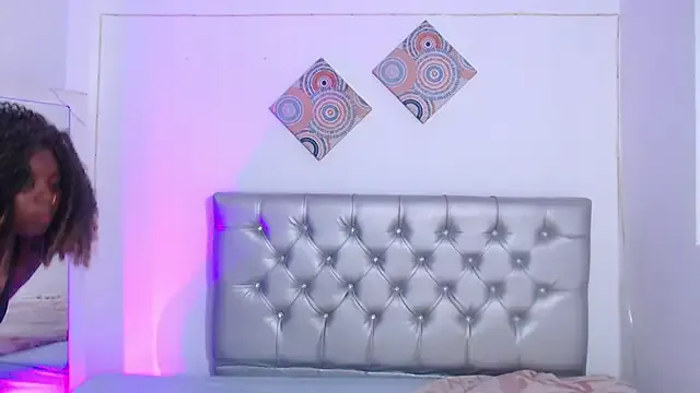 Avatar of ebony_NeighborMoans