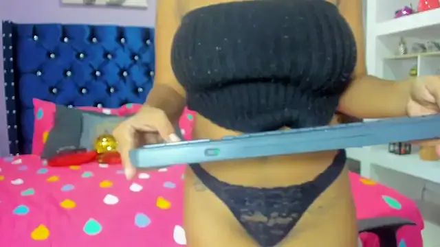 Avatar of elianaa_soto