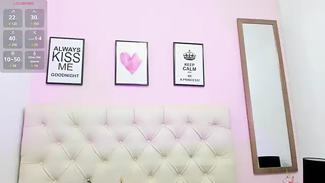 ElisabethMassey —  RUB PUSSY