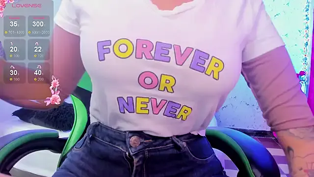 Avatar of elissa_iris