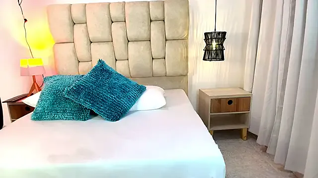 elizawiliamst — Freechat on StripChat