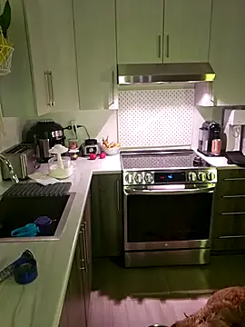 Avatar of Ellie-L-Elizabeth