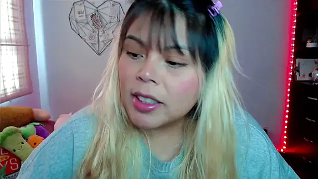 EllieMoonX — Hand Bra