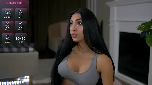 EmaHallee — Pleasure For This Kitty 