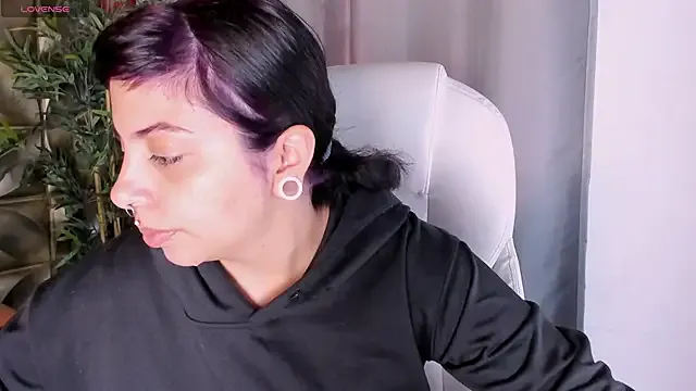 emily-santoss — hello Emily 