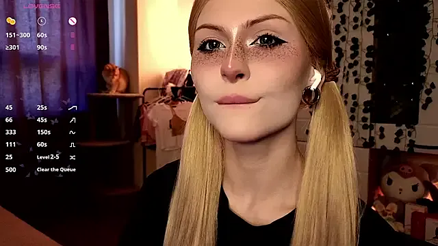 Avatar of Emily__Mooree