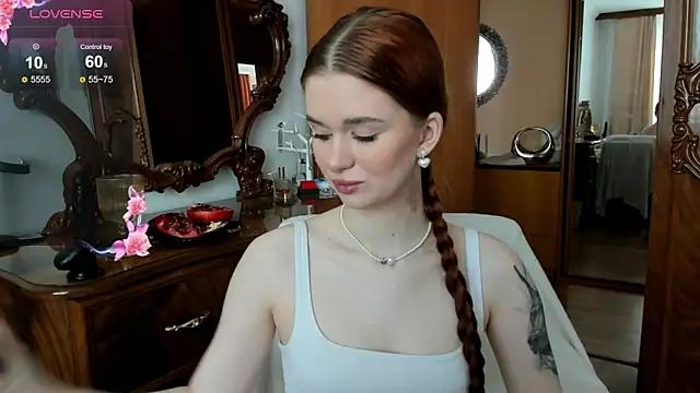 EmilySoul from StripChat is Freechat