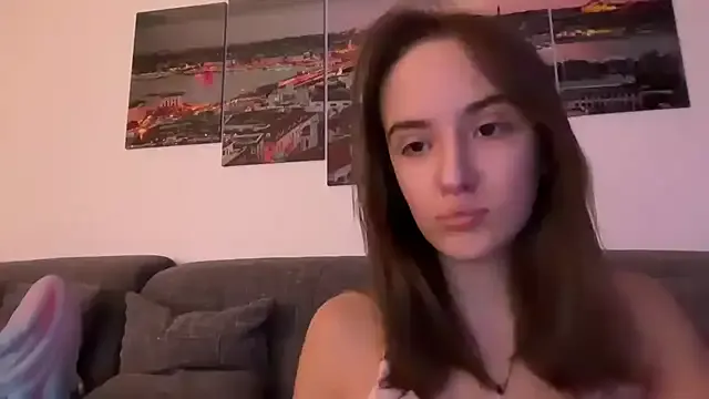 EmilyWi_ — Oben ohne 5 Min