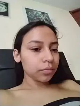 emma_ambar — OILED ASS+TWERK