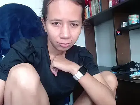 Erotic_latina — tits, feet, ass, pussy, squirt