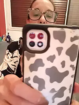 Esmeralda_passion — Spank pussy