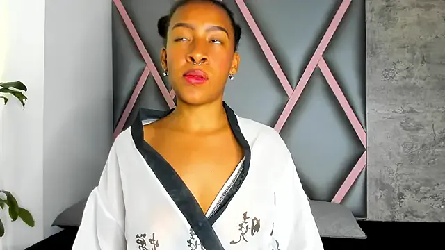 Euphoria_07 — 4 fingers in my pussy