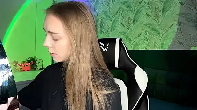 EvaPeace — Should I take off my top, show breast?