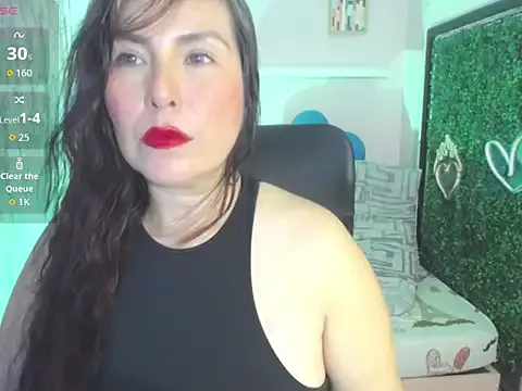 Avatar of evelyn_mature19