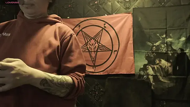 Evil_Queen_666 — fuck hard my pussy cum/squirt