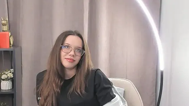 Avatar of FabiolaCowing