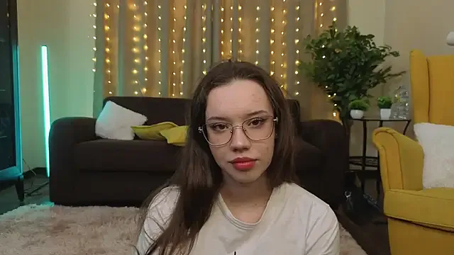 Avatar of FabiolaCowing