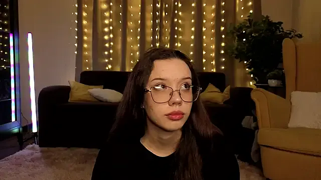 FabiolaCowing — WATER SHOW