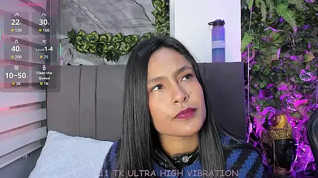 Fernanda_liie_ — fingers anal