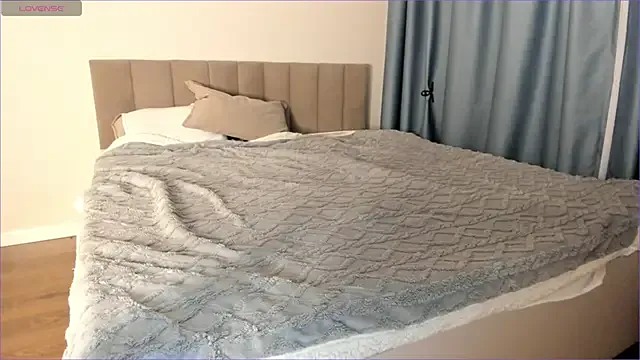 foxy_dreamss — Freechat on StripChat