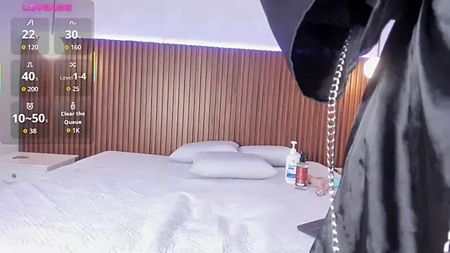 Foxy_Kylie — NAKED + OIL