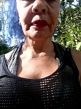 freyadevil333 —  PLAY UNDER MY SKIRT 