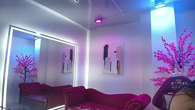 Gabriela_milani — Show boobs and bounce 