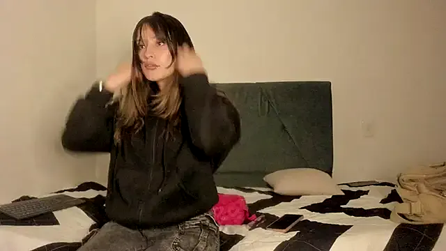 Gabriella_Russo — FOUNTAIN SQUIRT + DILDO HARD