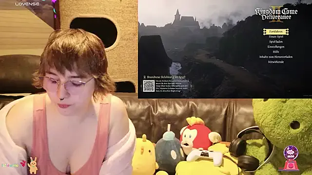 GamerGirl_Eve — LT gets 2 Videos + 2 Pics ( )*