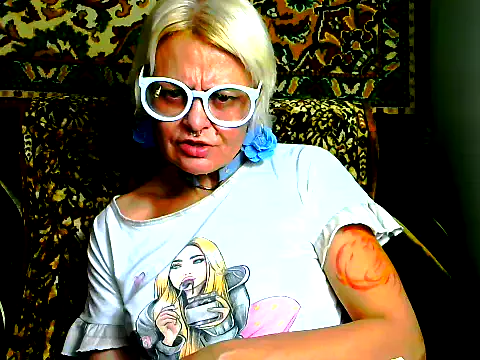 Gardener_of_Illusions — *suck dildo *