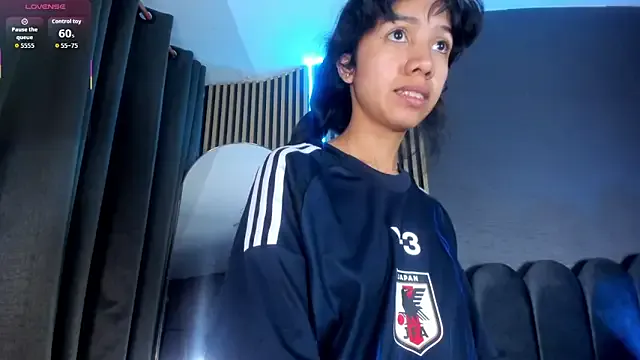 Gina_77 — Suck fingers