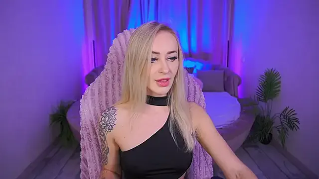 GraceCandy — Show Naked Tits 