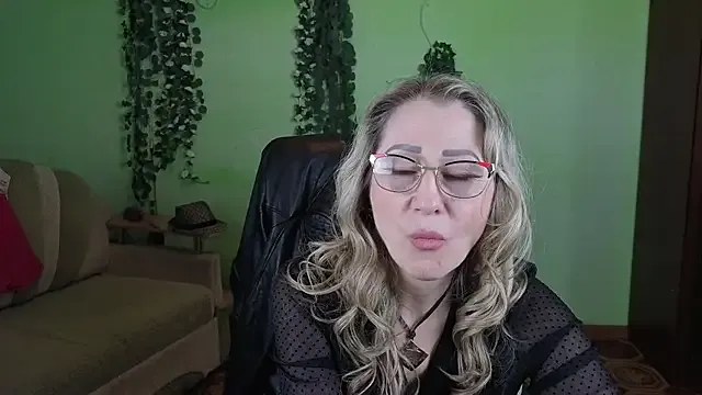 Avatar of Habibi_Honeyy