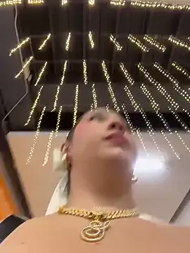 Hannahpradaa_ — control toys/ squirt for you